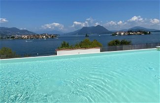 Photo 2 - Isole Apartment With Pool and Lake View in Baveno