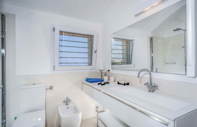 Villa Capo Passero is an Exclusive Villa With Swimming Pool - Photo 9