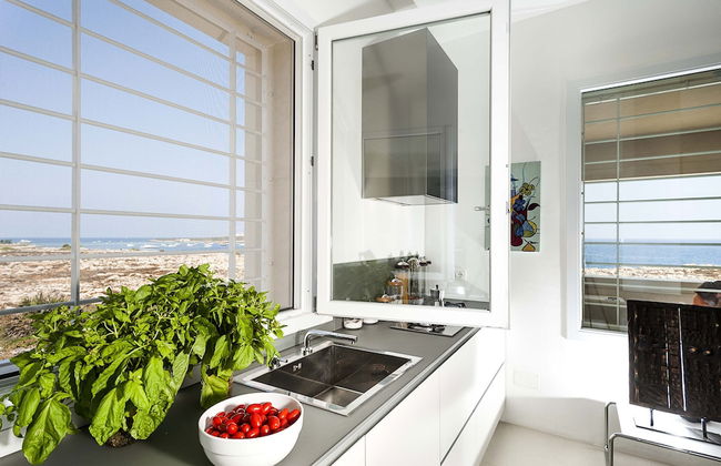 Villa Capo Passero is an Exclusive Villa With Swimming Pool - Photo 7