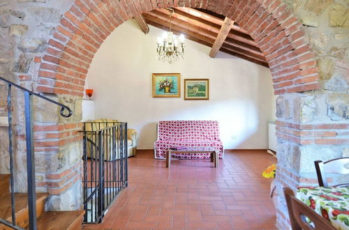 Foto 9 - Majestic Apartment in Massa Marittima With Shared Pool