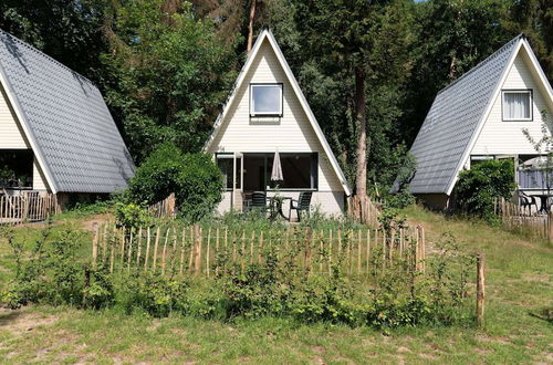 Foto 30 - Cosy Holiday Home in Eerbeek With Balcony/terrace