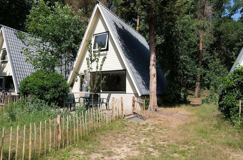 Foto 31 - Cosy Holiday Home in Eerbeek With Balcony/terrace