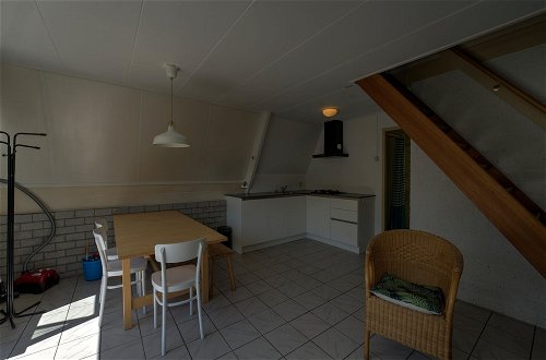 Photo 24 - Cosy Holiday Home in Eerbeek With Balcony/terrace