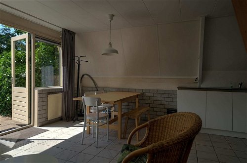 Foto 26 - Cosy Holiday Home in Eerbeek With Balcony/terrace