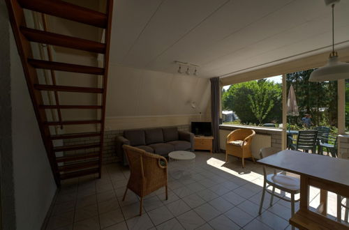 Foto 15 - Cosy Holiday Home in Eerbeek With Balcony/terrace