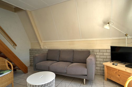 Photo 17 - Cosy Holiday Home in Eerbeek With Balcony/terrace