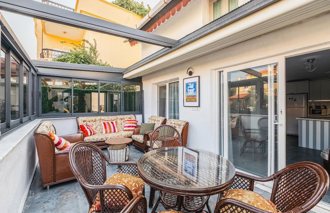 Villa With Terrace Right by the Sea in Urla - Foto 17