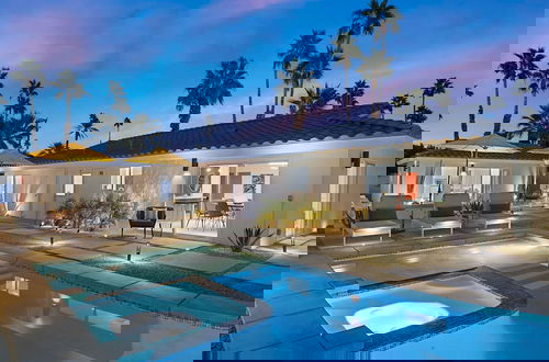 Photo 1 - Casa del Sol- Modern Paradise w Pool and Casita