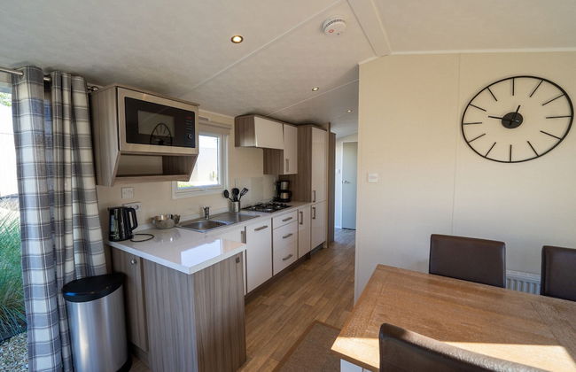 Well-maintained Chalet With Terrace - Photo 9