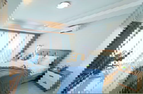 Foto 20 - Big And Comfy Studio At Kemang Village Apartment