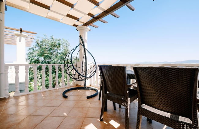 Nature View Villa w Pool 5 min to Beach in Milas - Foto 19