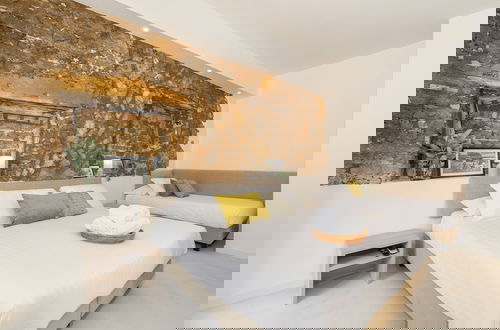Photo 8 - Ausentu Guest House
