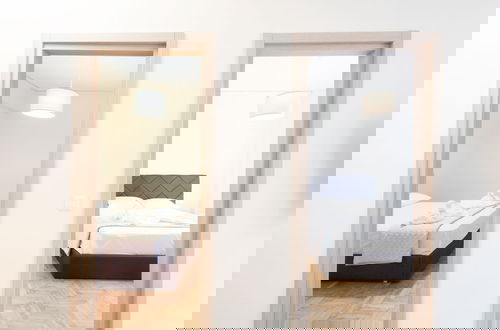 Foto 14 - Spacious 3-bedroom Dual Apartment in City Centre