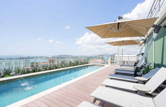 w Exceptional 1BR With Balcony in Casco View - Foto 31