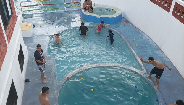 Bar accanto alla piscina