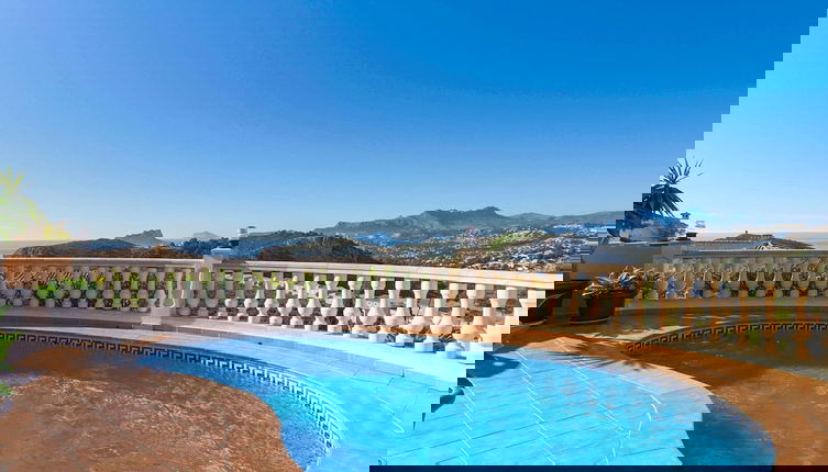 Foto 1 - Modern Villa in Cumbre del Sol With Private Pool