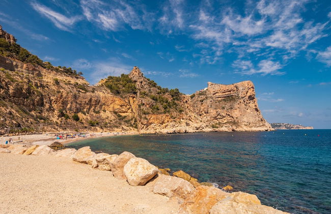 Modern Villa in Cumbre del Sol With Private Pool - Photo 26