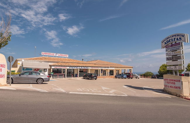 Modern Villa in Cumbre del Sol With Private Pool - Photo 24