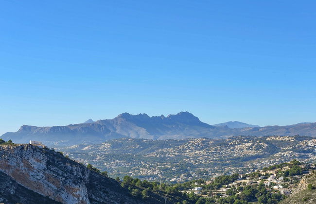 Modern Villa in Cumbre del Sol With Private Pool - Photo 18