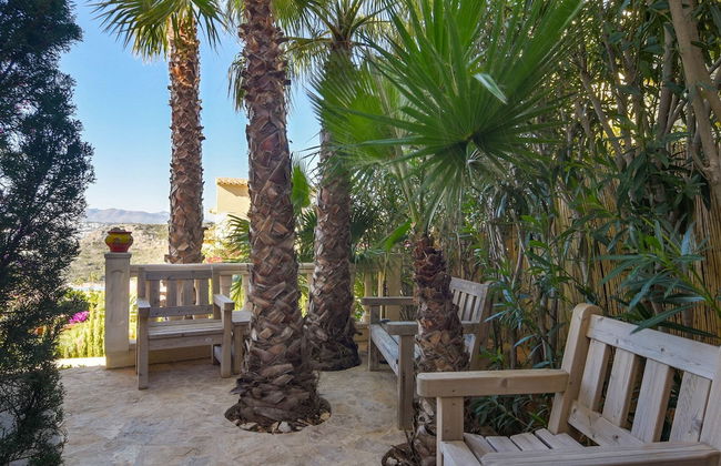 Modern Villa in Cumbre del Sol With Private Pool - Photo 23