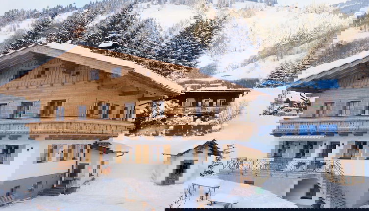 Foto 1 - Holiday Home in Saalbach Near the Gondola Lift