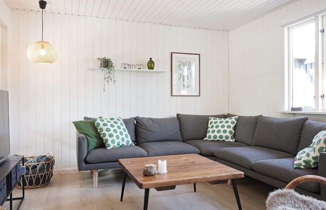 6 Person Holiday Home in Aakirkeby - Foto 8