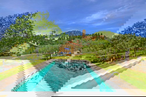 Foto 23 - Luxurious Villa With Pool in Cortona