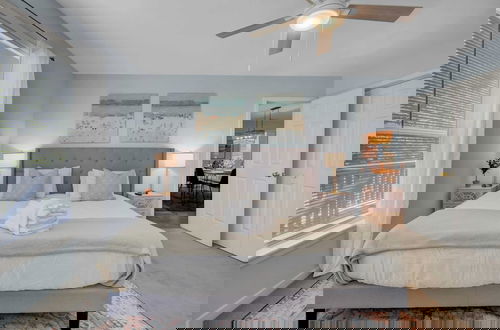 Foto 3 - Ion by Avantstay Walk to Beach, Dining, Shopping Central Location Deck