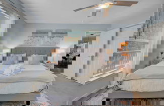 Foto 3 - Ion by Avantstay Walk to Beach, Dining, Shopping Central Location Deck