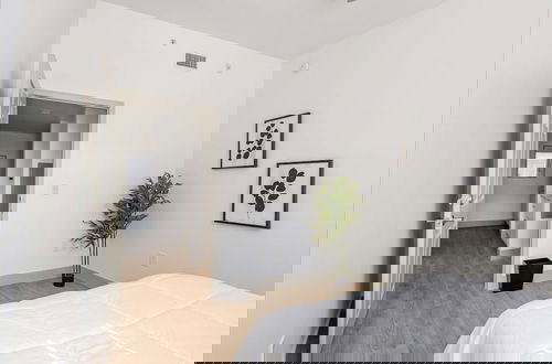 Foto 14 - Luxury Central Apartment with Gym