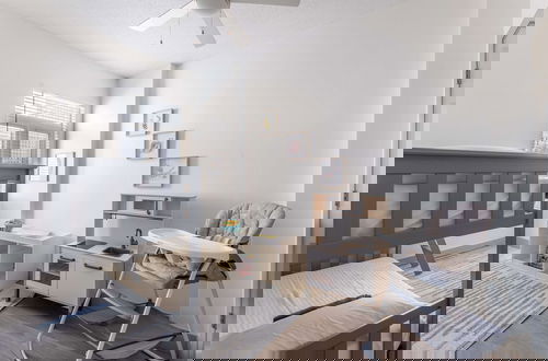 Foto 7 - Luxury Central Apartment with Gym