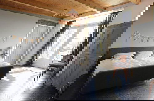Foto 3 - Beautiful Apartment With Garden