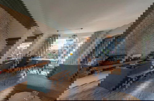 Photo 30 - Spacious Home With Garden