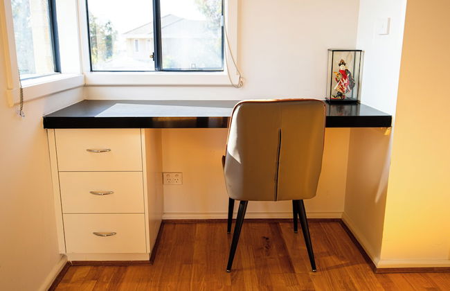 StayAU 6BR Deluxe Lakeview Point Cook - Photo 12