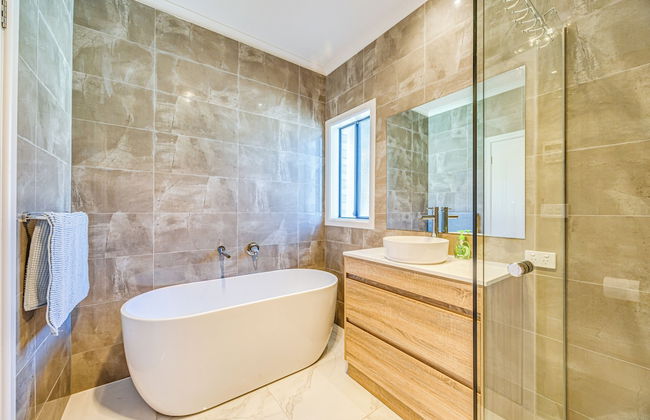 StayAU 6BR Deluxe Lakeview Point Cook - Photo 62