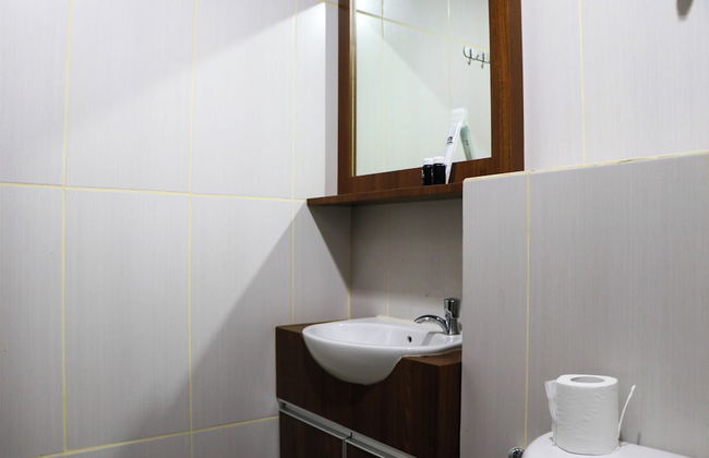 Restful 1Br Without Living Room Grand Kamala Lagoon Apartment - Foto 13
