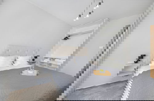 Foto 4 - Apartment With Parking by Renters