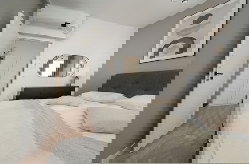 Foto 4 - Air Conditioned Apartment by Renters