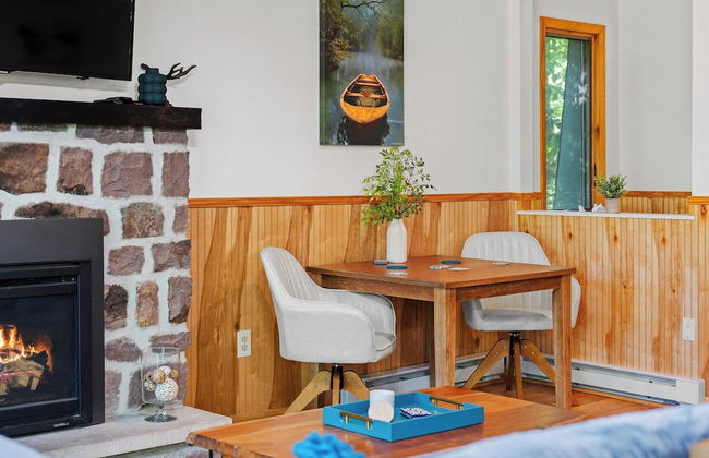Summit Shores Tranquil Escape Designed for Groups w/ Hot Tub, Fire Pit + Game Room - Foto 7