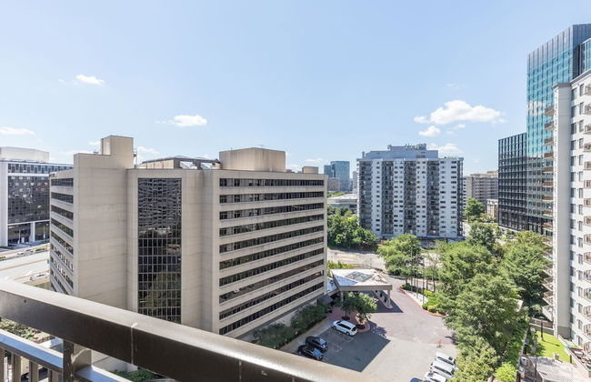 Elegant 2BR Apartment - Minutes to D.C. - Foto 41