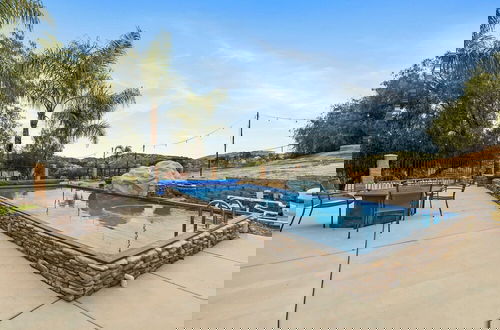 Photo 34 - Breathtaking Meadows by Avantstay Temecula Group Retreat Pool, Pickleball, Firepit, Hot Tub