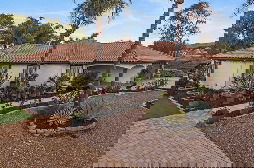 Photo 43 - Breathtaking Meadows by Avantstay Temecula Group Retreat Pool, Pickleball, Firepit, Hot Tub