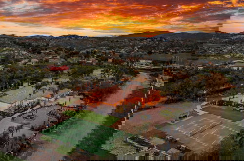 Photo 1 - Breathtaking Meadows by Avantstay Temecula Group Retreat Pool, Pickleball, Firepit, Hot Tub