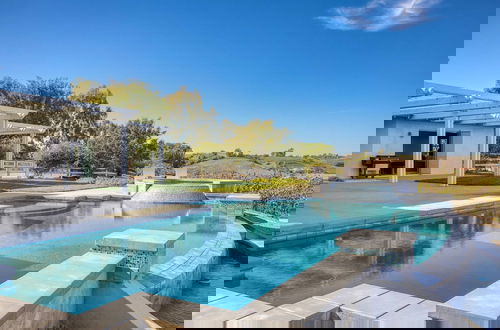 Photo 2 - Summit Ranch by Avantstay Infinity Pool + Views