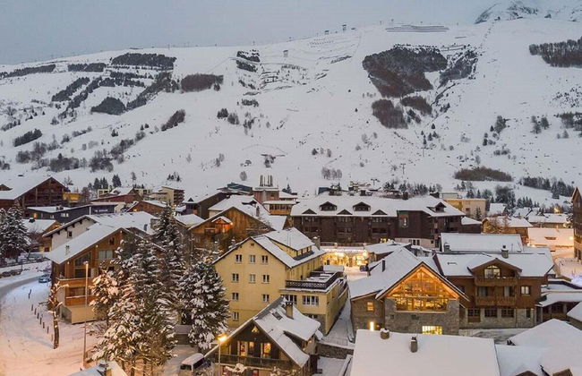 Lush Chalet With hot tub and Sauna - Foto 18