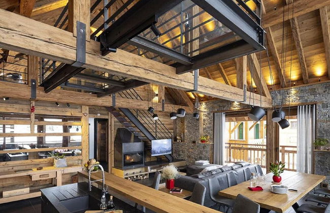 Lush Chalet With hot tub and Sauna - Foto 15