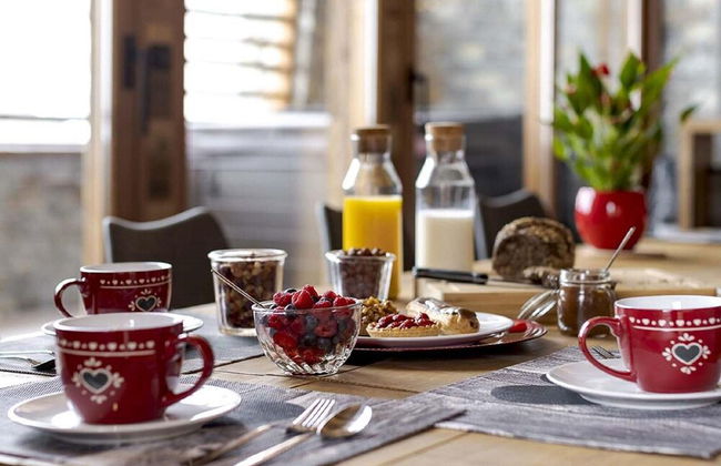 Lush Chalet With hot tub and Sauna - Foto 12