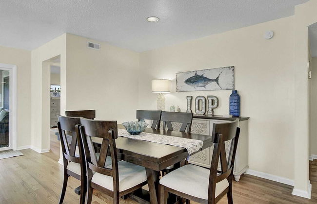 401 Yacht by Avantstay Marina View, Pool, Porch - Foto 6