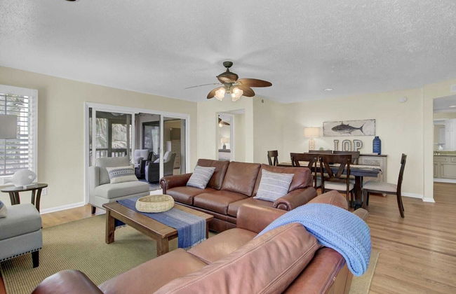 401 Yacht by Avantstay Marina View, Pool, Porch - Foto 5