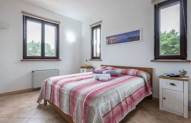 Detached Villa With Garden in Stintino - Photo 11